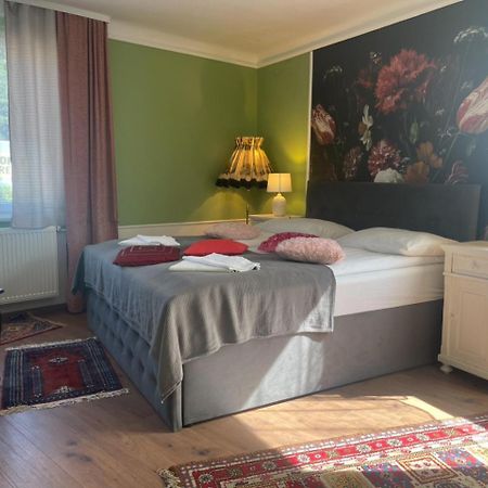 Corso, Zimmer & Fruehstueck Pressbaum Buitenkant foto