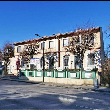 Corso, Zimmer & Fruehstueck Pressbaum Buitenkant foto